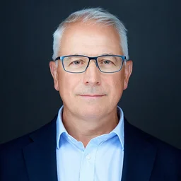 Varga Zoltán munkavédelmi szakmérnök, MODELLO Intézet
